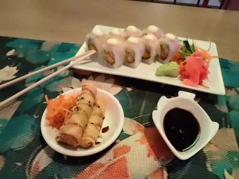 Roll de sushi especial Kamikaze